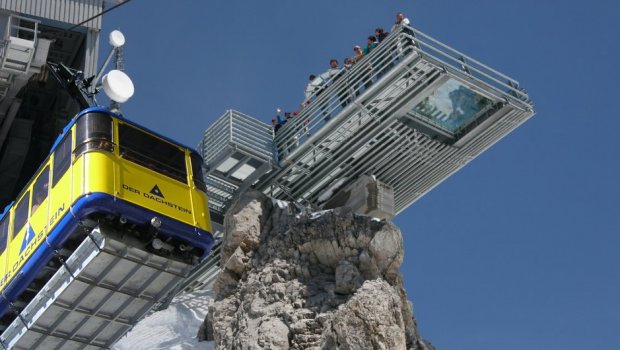 (c) Planai-Hochwurzen Bahnen Hlavní foto článku
