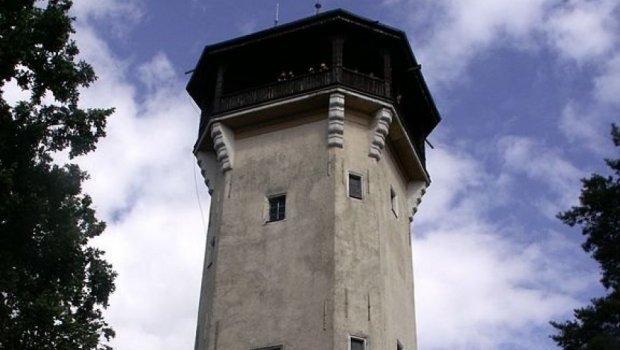 Rozhledna Diana - Karlovy Vary, Zdroj: Wikimedia, Autor: BíláVrána Hlavní foto článku